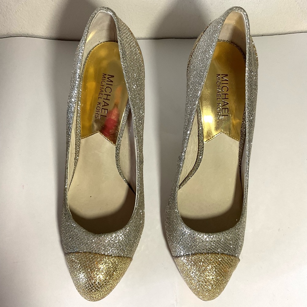 Michael Kors Sinclair‎ Gold Silver Pump Cap Toe - Size 8M Women's Shoes - Picture 5 of 16